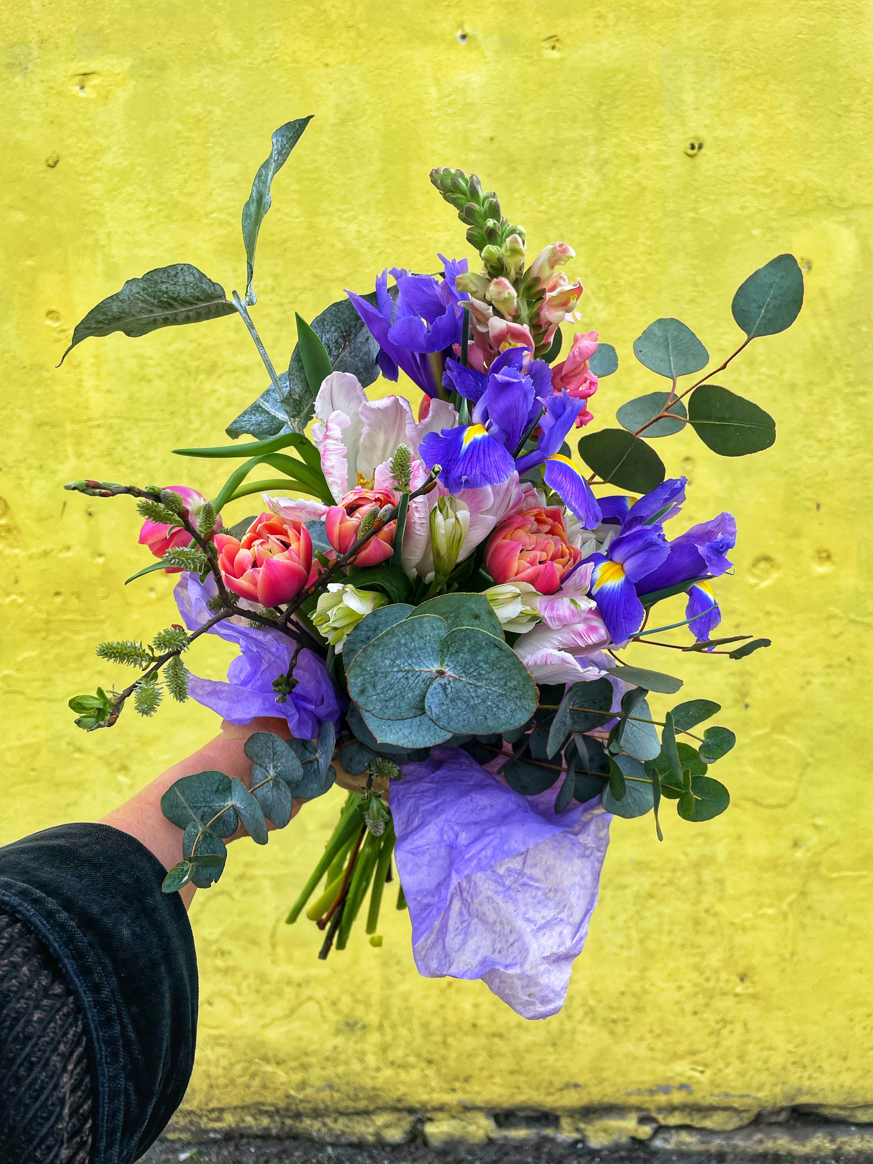 Small Seasonal Bouquet